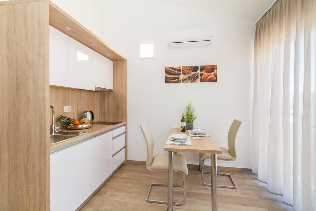 Villa Astoria 比奥格勒·纳·莫鲁 外观 照片