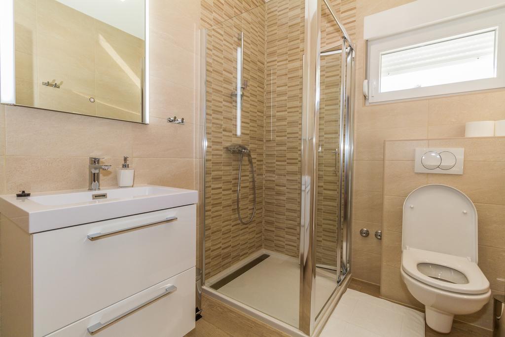 Villa Astoria 比奥格勒·纳·莫鲁 外观 照片