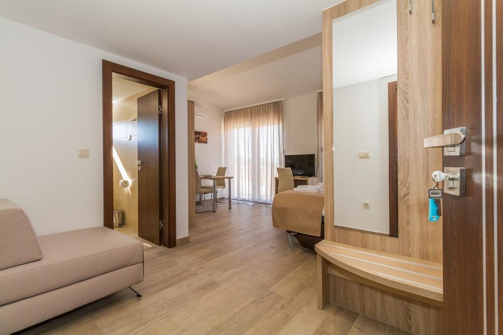 Villa Astoria 比奥格勒·纳·莫鲁 外观 照片