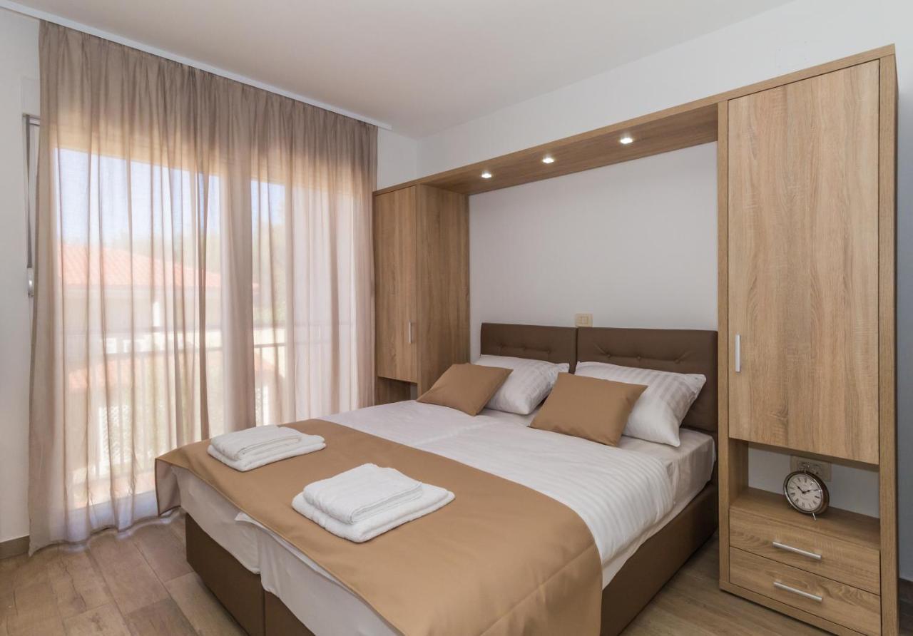 Villa Astoria 比奥格勒·纳·莫鲁 外观 照片