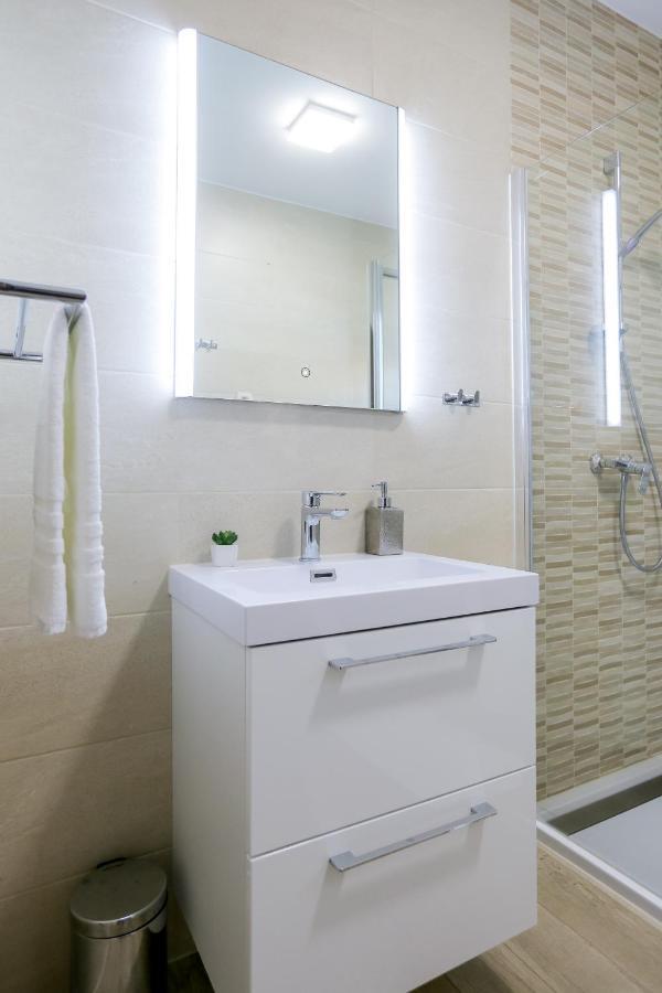 Villa Astoria 比奥格勒·纳·莫鲁 外观 照片