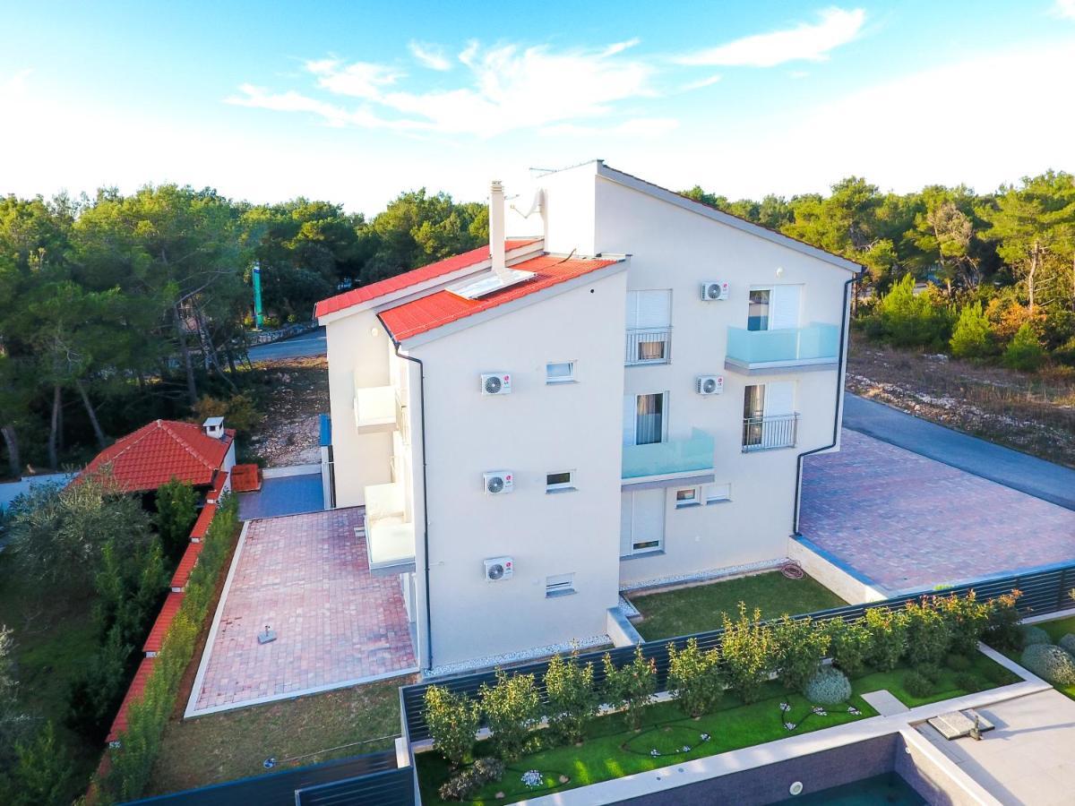 Villa Astoria 比奥格勒·纳·莫鲁 外观 照片
